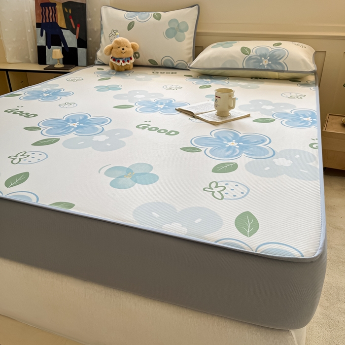 91家纺网 家纺一手货源 找家纺 梵克保罗 2025新款春夏PE提花凉感丝冰丝床笠款凉席 花兮-蓝