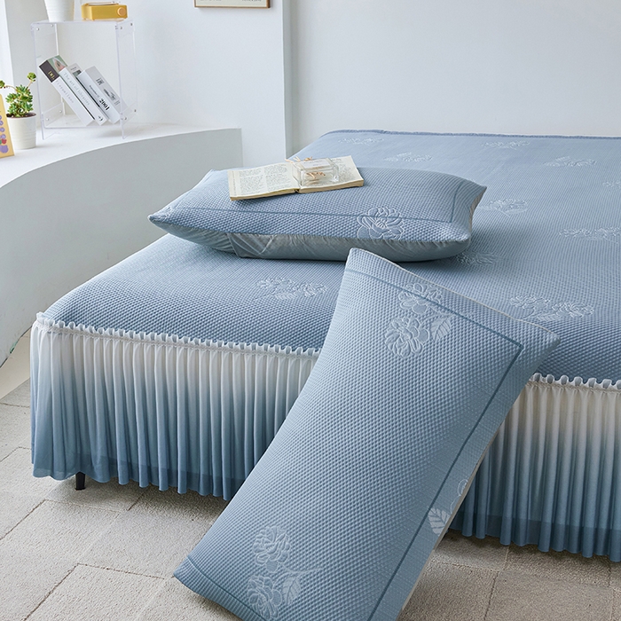 91家纺网 家纺一手货源 找家纺 梵克保罗 2025新款3D冰感床裙渐变色凉席-叶叶生歌 茶花之恋-蓝