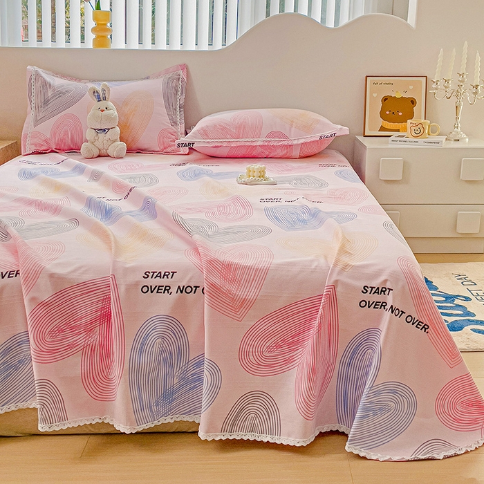 91家纺网 家纺一手货源 找家纺 梵克保罗 2025新款春夏原棉鱼骨棉老粗布花边印花床单软凉席三件套 心动-粉