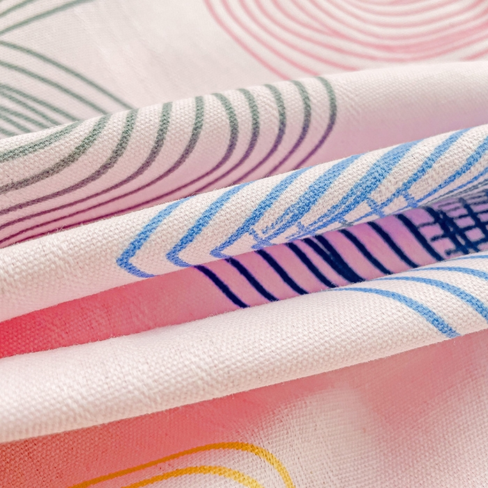 91家纺网 家纺一手货源 找家纺 梵克保罗 2025新款春夏原棉鱼骨棉老粗布花边印花床单软凉席三件套 心动-粉