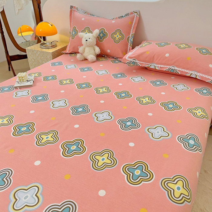 91家纺网 家纺一手货源 找家纺 梵克保罗 2025新款春夏原棉鱼骨棉老粗布花边印花床单软凉席三件套 四叶草-玉