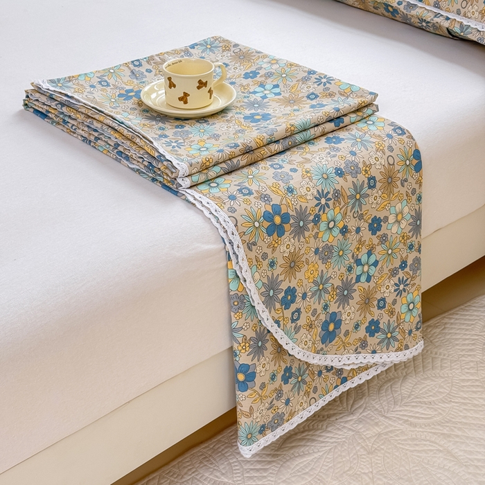 91家纺网 家纺一手货源 找家纺 梵克保罗 2025新款春夏原棉鱼骨棉老粗布花边印花床单软凉席三件套 陌上花吟