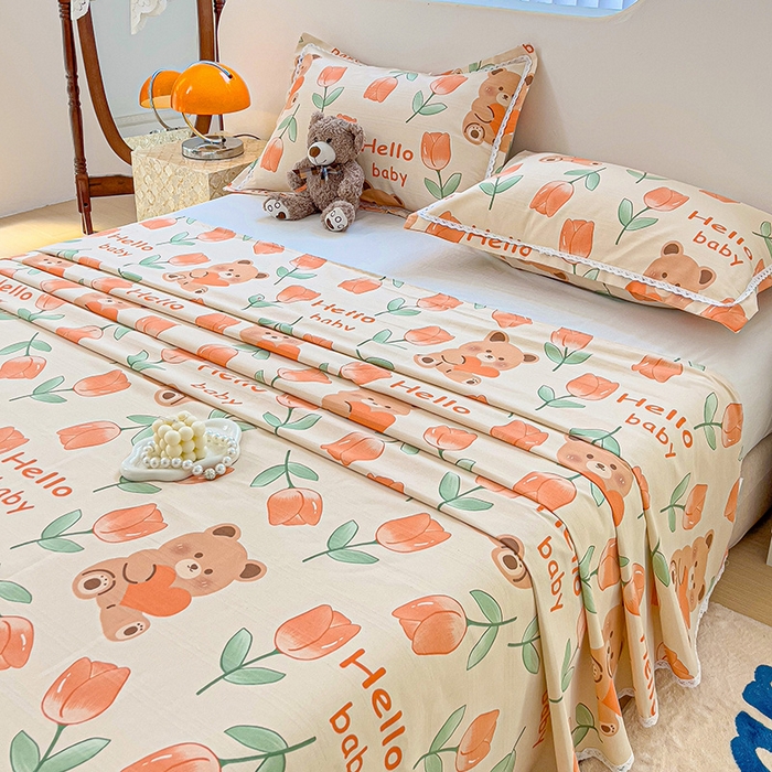 91家纺网 家纺一手货源 找家纺 梵克保罗 2025新款春夏原棉鱼骨棉老粗布花边印花床单软凉席三件套 爱心熊