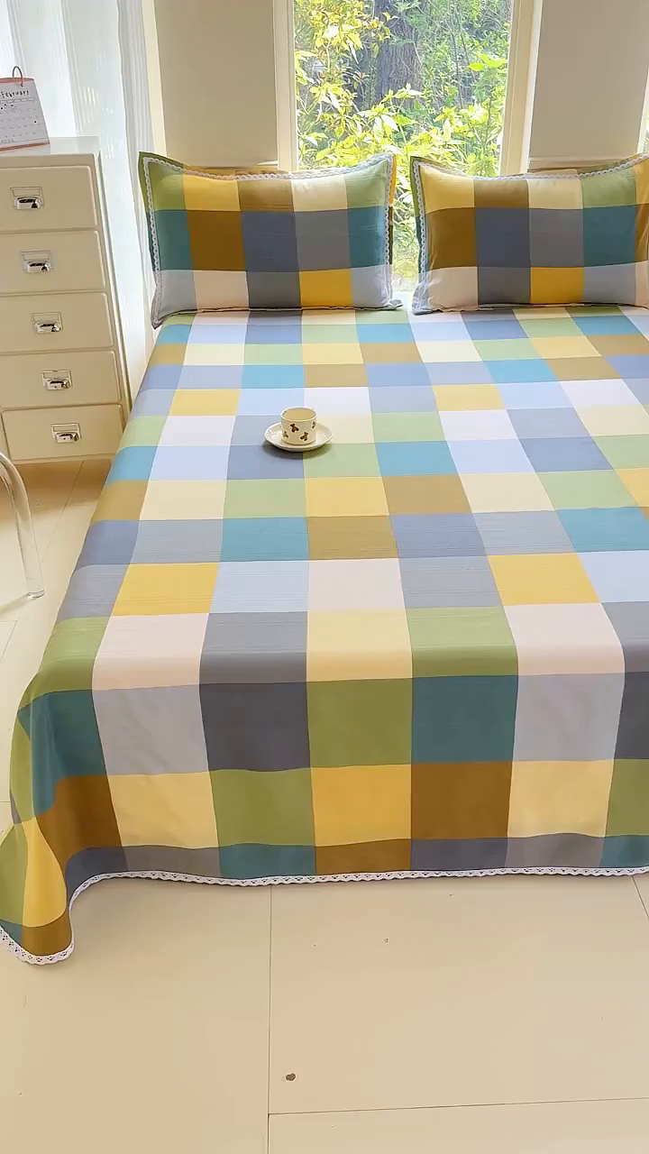 91家纺网 家纺一手货源 找家纺 梵克保罗 2025新款春夏原棉鱼骨棉老粗布花边印花床单软凉席三件套 格林