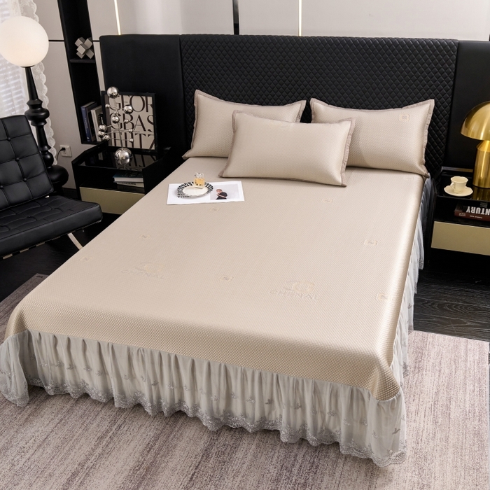 91家纺网 家纺一手货源 找家纺 梵克保罗 2025新款凉感因子母婴级凉感丝豆豆席床裙款 床裙香奈儿-香槟