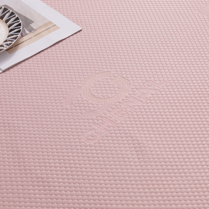 91家纺网 家纺一手货源 找家纺 梵克保罗 2025新款凉感因子母婴级凉感丝豆豆席床裙款 床裙香奈儿-粉