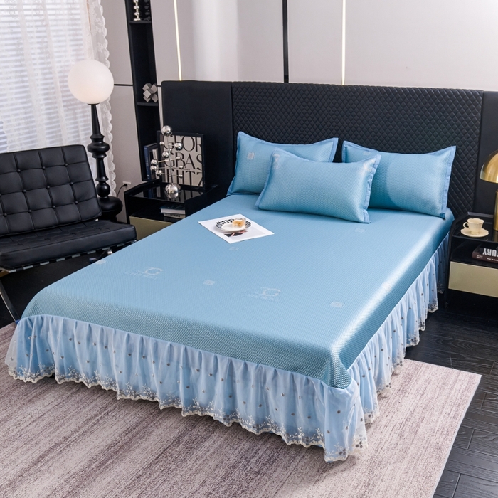 91家纺网 家纺一手货源 找家纺 梵克保罗 2025新款凉感因子母婴级凉感丝豆豆席床裙款 床裙香奈儿-蓝