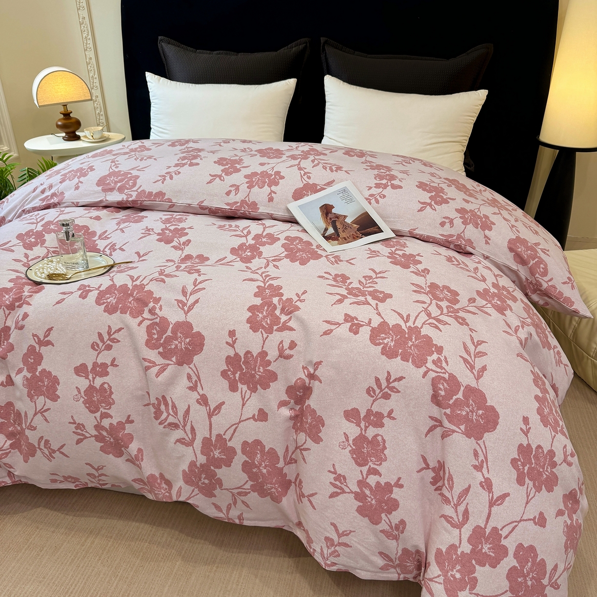 91家纺网 家纺一手货源 找家纺 壹贝家纺 2025新款A类100%全棉纯棉磨毛被套单被套被套单件 梅花印-粉