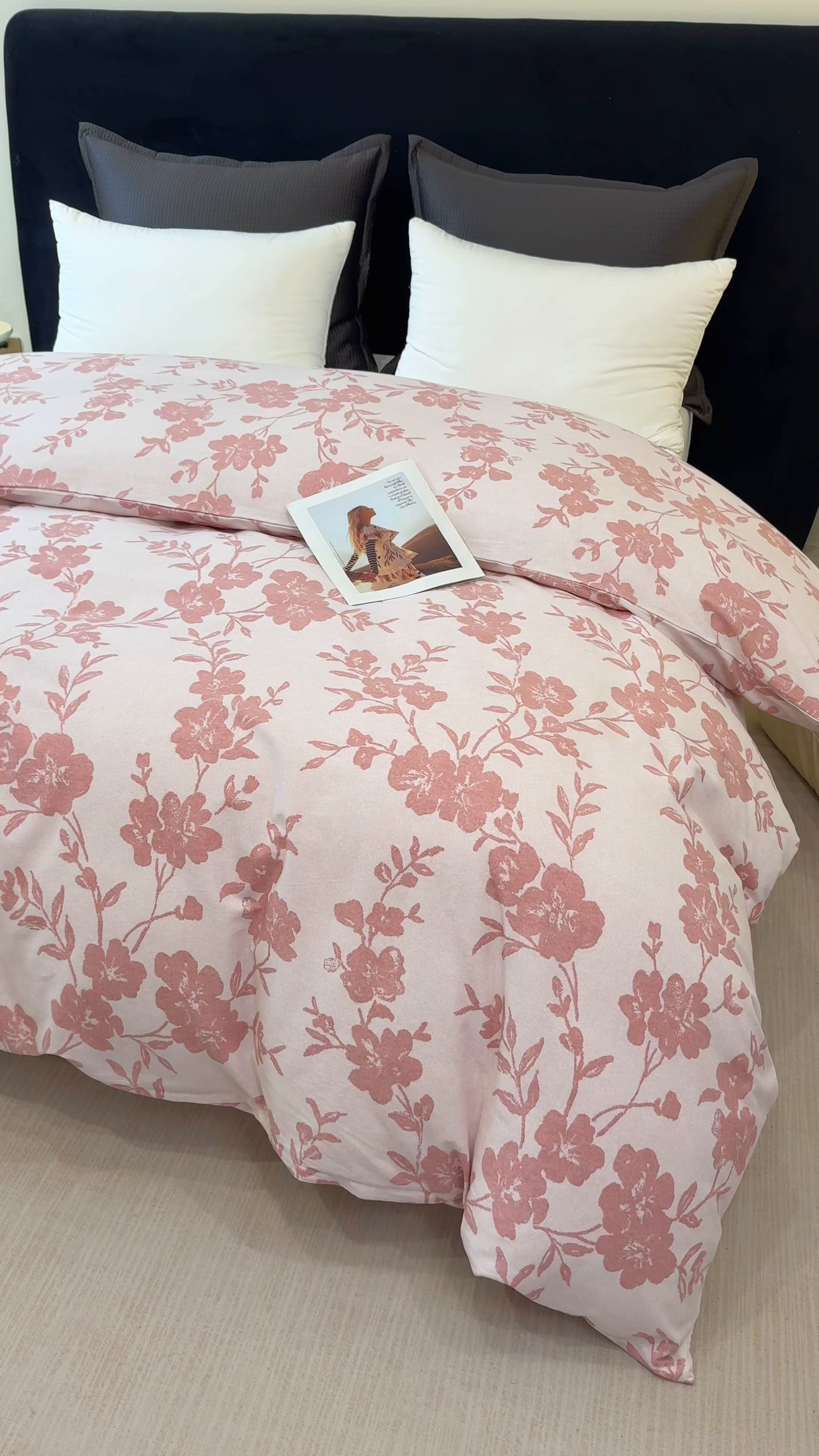 91家纺网 家纺一手货源 找家纺 壹贝家纺 2025新款A类100%全棉纯棉磨毛被套单被套被套单件 梅花印-粉