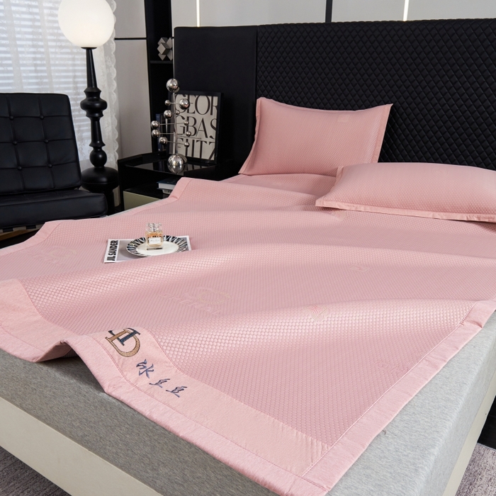 91家纺网 家纺一手货源 找家纺 （总）梵克保罗 2025新款凉感因子母婴级凉感丝豆豆席