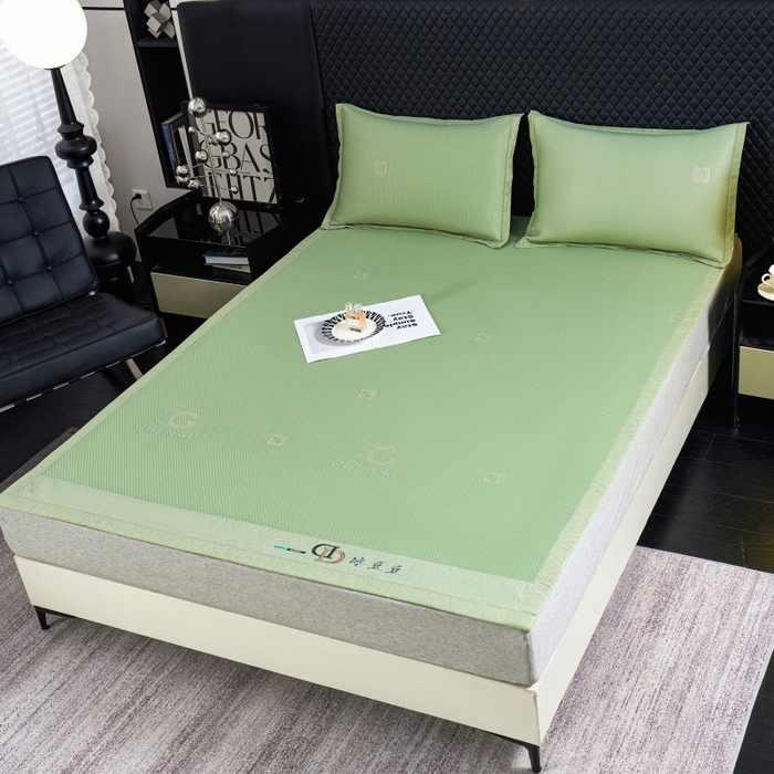 91家纺网 家纺一手货源 找家纺 梵克保罗 2025新款凉感因子母婴级凉感丝豆豆席 香奈儿-水绿