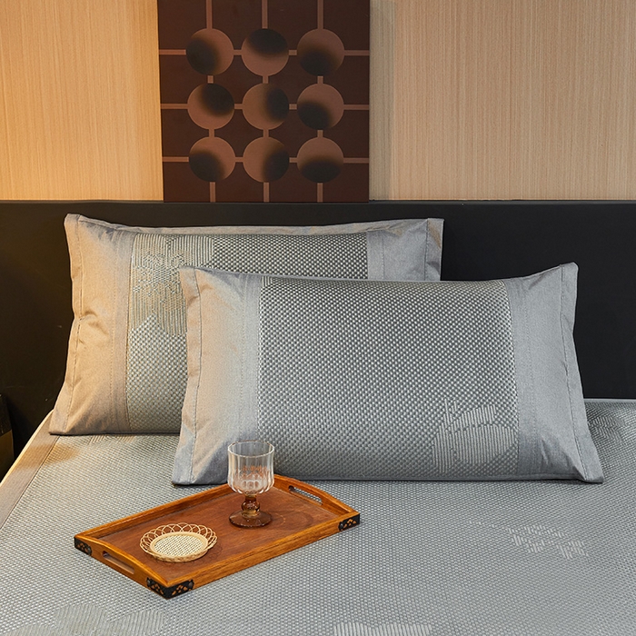 91家纺网 家纺一手货源 找家纺 梵克保罗 2025新款3D复合提花清凉冰藤席-花语系列 花语-灰