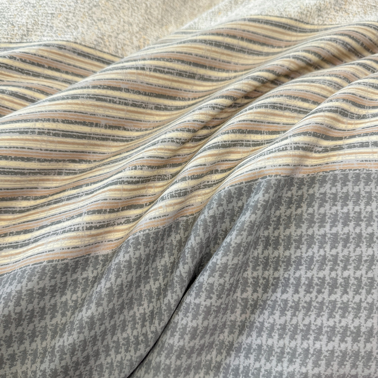 91家纺网 家纺一手货源 找家纺 壹贝家纺 2025新款A类100%全棉纯棉磨毛被套单被套被套单件 亚马-灰