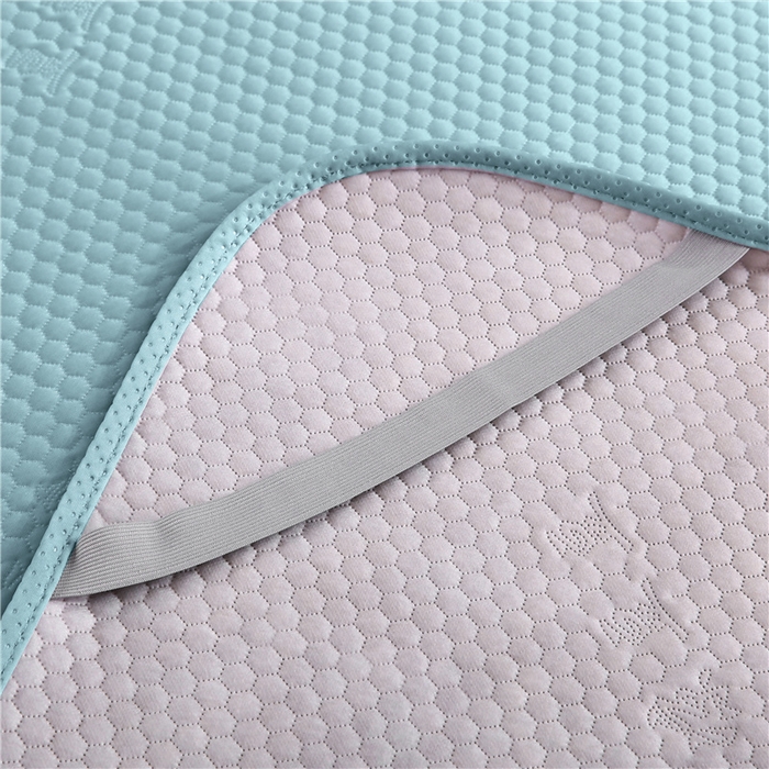 91家纺网 家纺一手货源 找家纺 梵克保罗 2025新款冰豆豆超声波凉感席系列 凉豆豆-天蓝