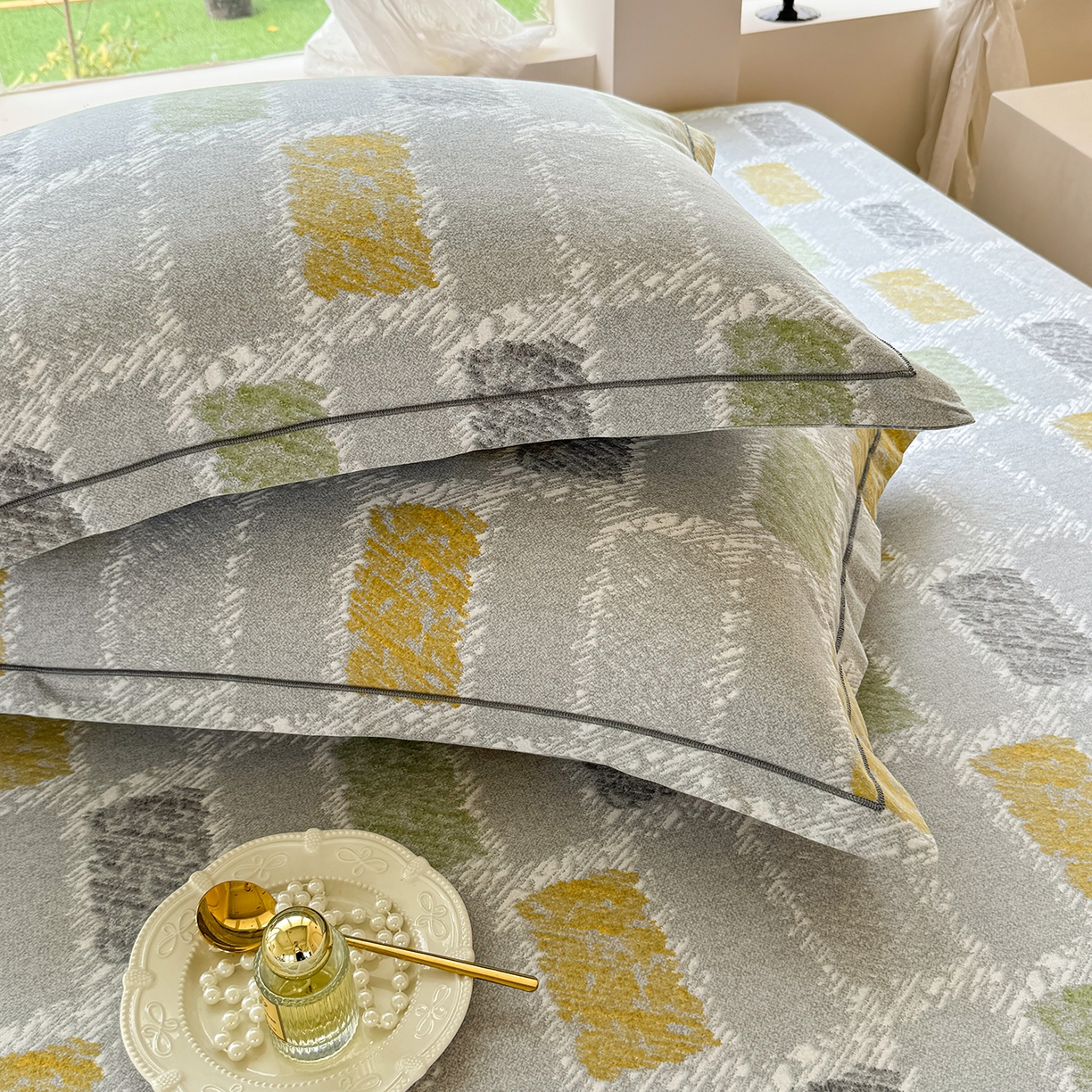 91家纺网 家纺一手货源 找家纺 壹贝家纺 2025新款A类100%全棉纯棉磨毛枕套单枕套枕套单件 月光宝盒