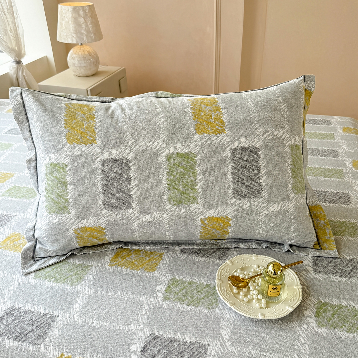 91家纺网 家纺一手货源 找家纺 壹贝家纺 2025新款A类100%全棉纯棉磨毛枕套单枕套枕套单件 月光宝盒