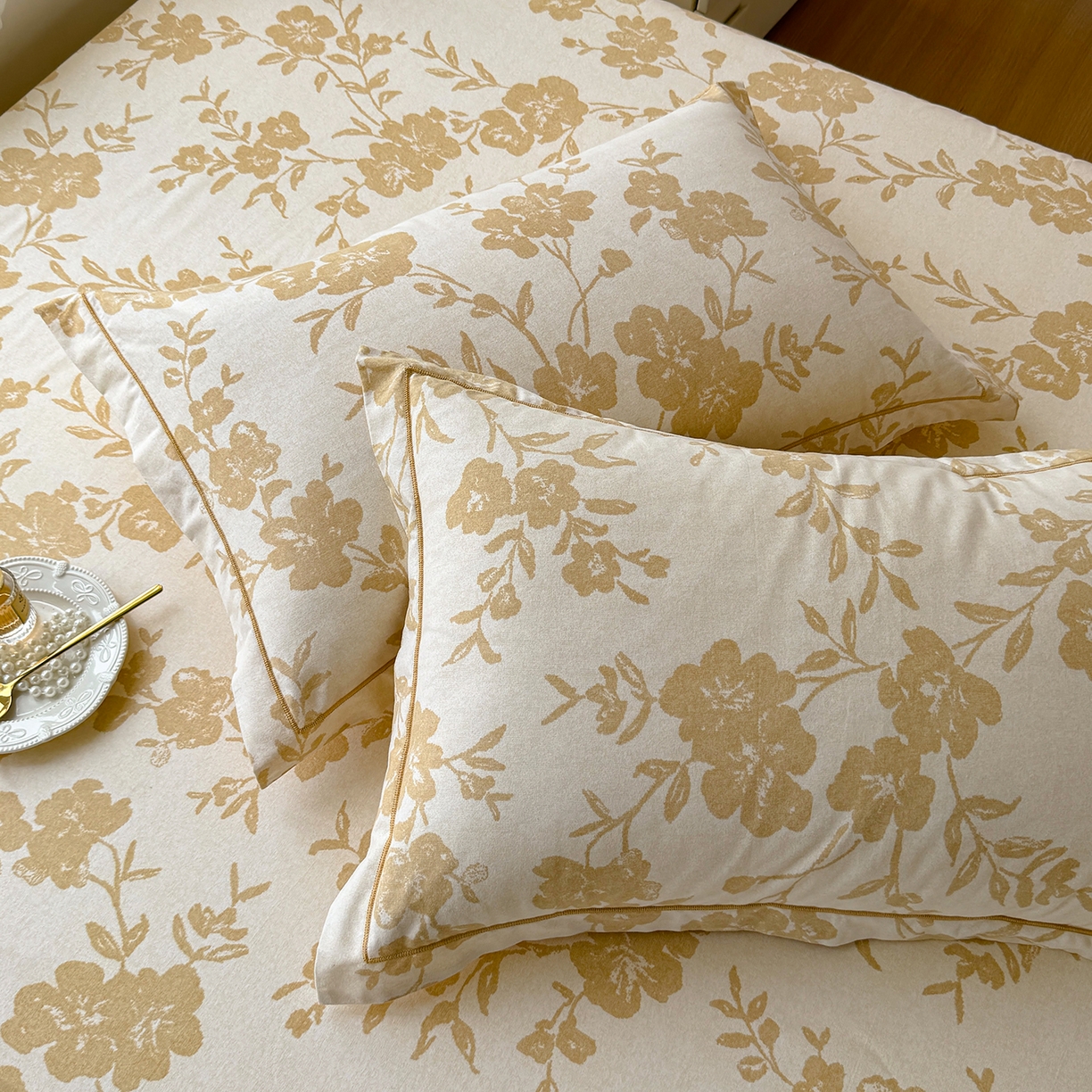 91家纺网 家纺一手货源 找家纺 壹贝家纺 2025新款A类100%全棉纯棉磨毛枕套单枕套枕套单件 梅花印-黄