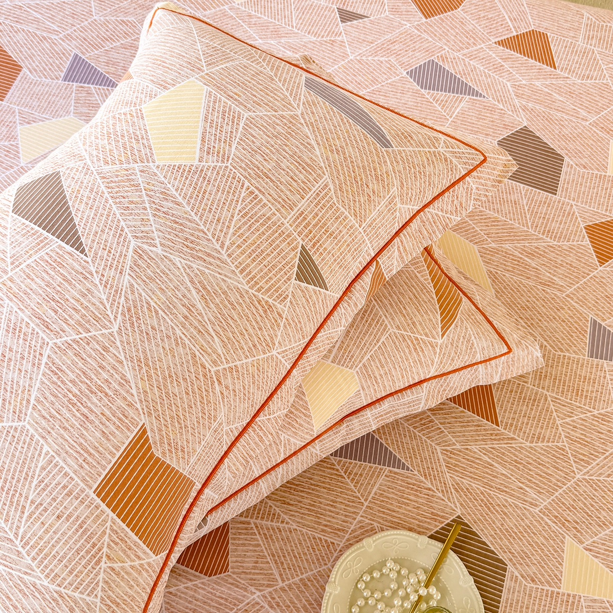 91家纺网 家纺一手货源 找家纺 壹贝家纺 2025新款A类100%全棉纯棉磨毛枕套单枕套枕套单件 记忆碎片-咖