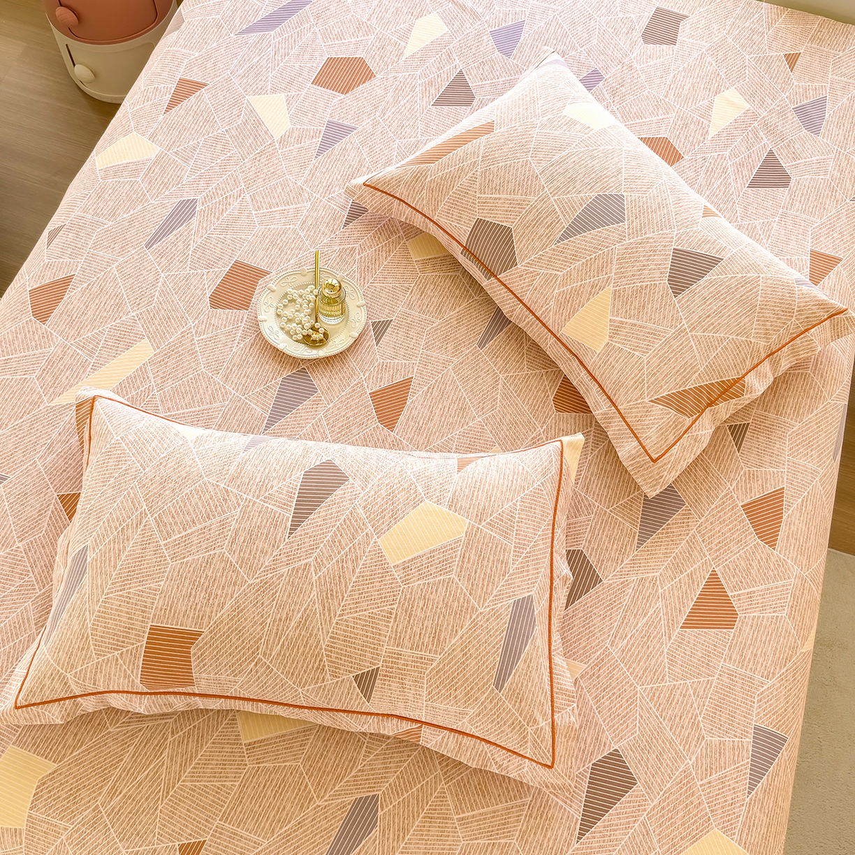 91家纺网 家纺一手货源 找家纺 壹贝家纺 2025新款A类100%全棉纯棉磨毛枕套单枕套枕套单件 记忆碎片-咖