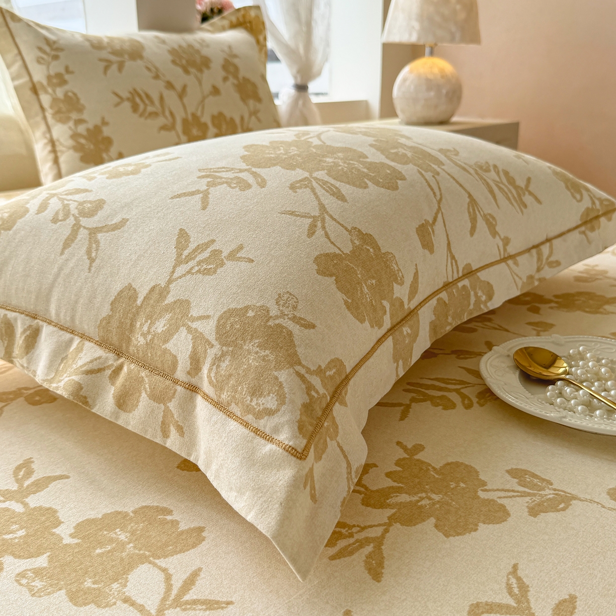 91家纺网 家纺一手货源 找家纺 壹贝家纺 2025新款A类100%全棉纯棉磨毛枕套单枕套枕套单件 梅花印-黄