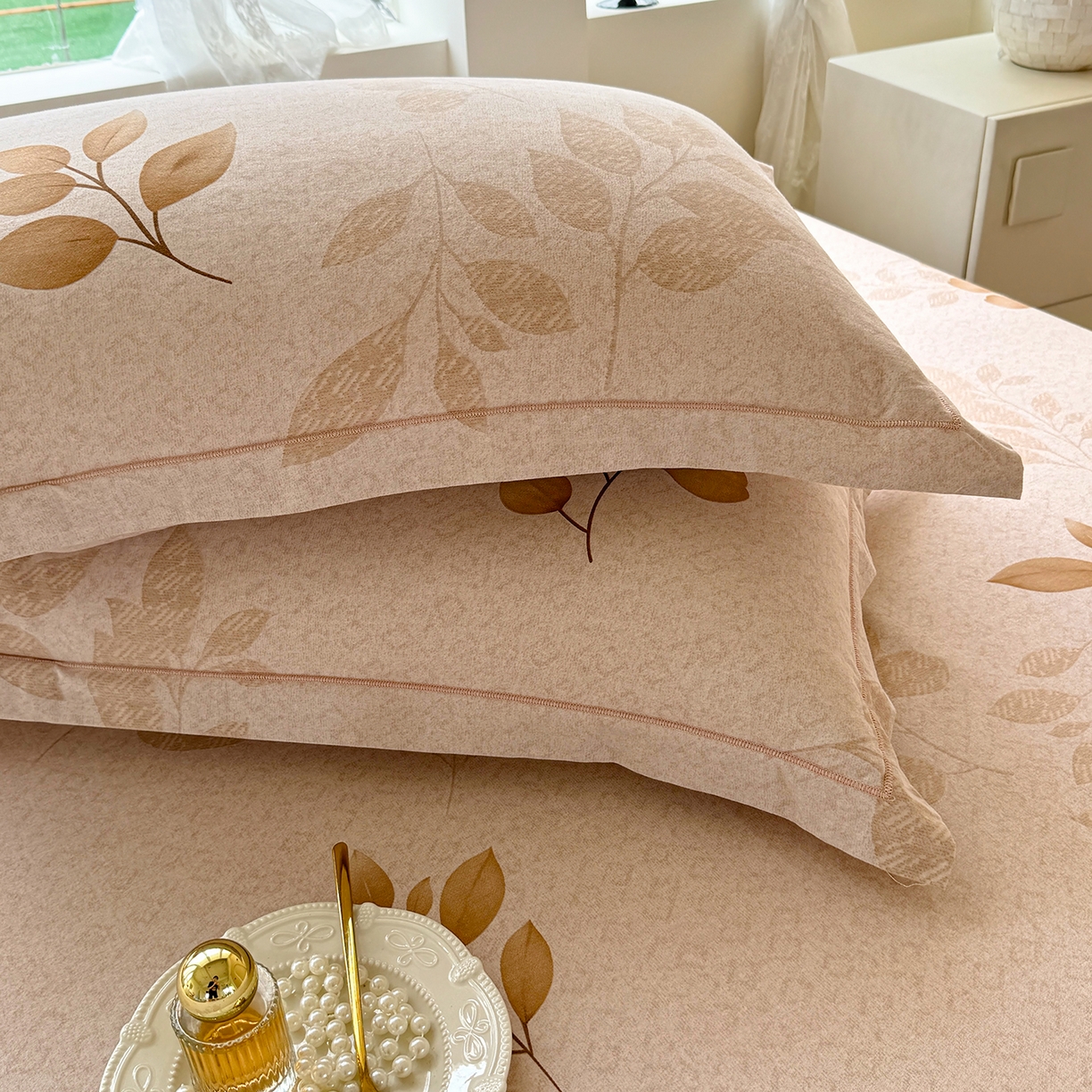 91家纺网 家纺一手货源 找家纺 壹贝家纺 2025新款A类100%全棉纯棉磨毛枕套单枕套枕套单件 叶白