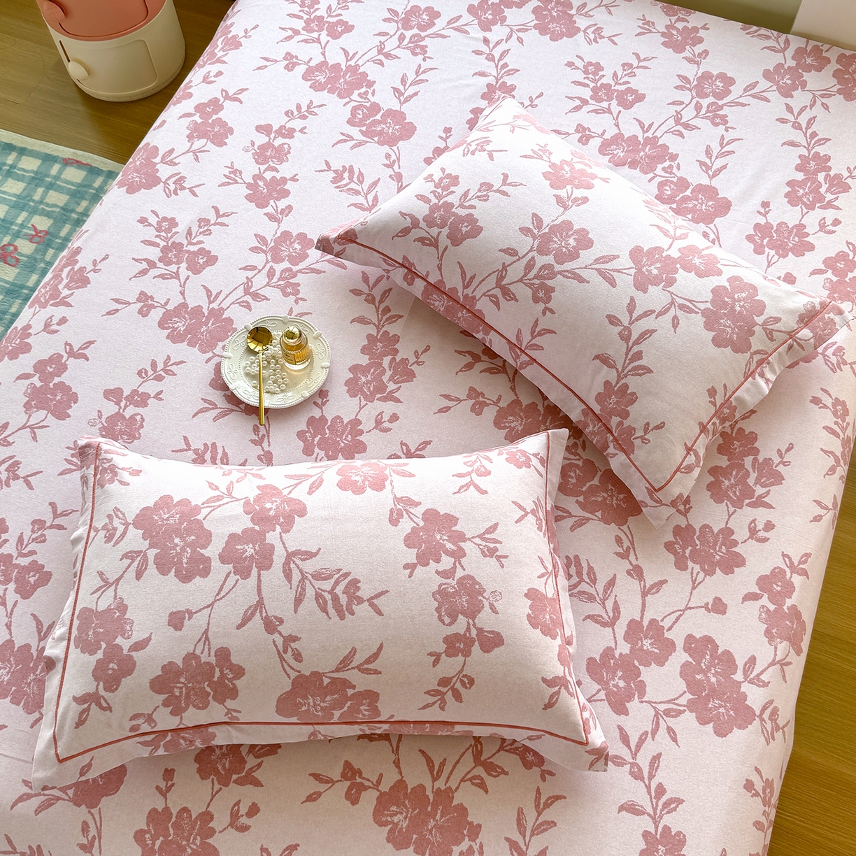 91家纺网 家纺一手货源 找家纺 壹贝家纺 2025新款A类100%全棉纯棉磨毛枕套单枕套枕套单件 梅花印-粉