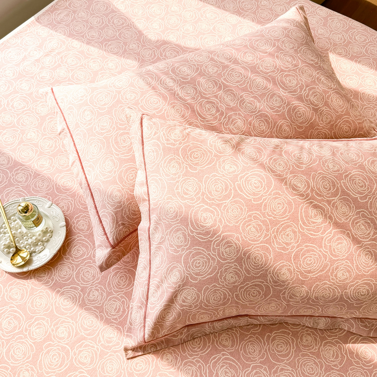 91家纺网 家纺一手货源 找家纺 壹贝家纺 2025新款A类100%全棉纯棉磨毛枕套单枕套枕套单件 玫瑰情缘-粉