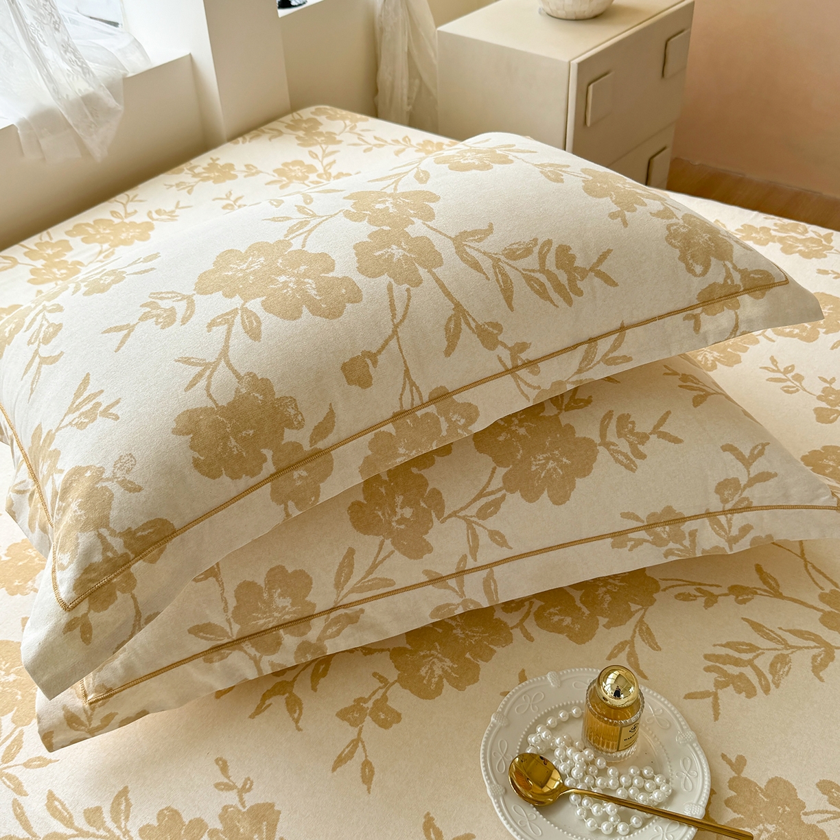 91家纺网 家纺一手货源 找家纺 壹贝家纺 2025新款A类100%全棉纯棉磨毛枕套单枕套枕套单件 梅花印-黄