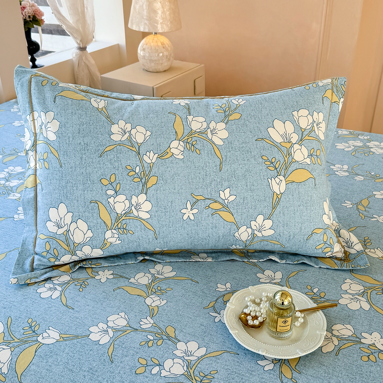 91家纺网 家纺一手货源 找家纺 壹贝家纺 2025新款A类100%全棉纯棉磨毛枕套单枕套枕套单件 蓝莲花