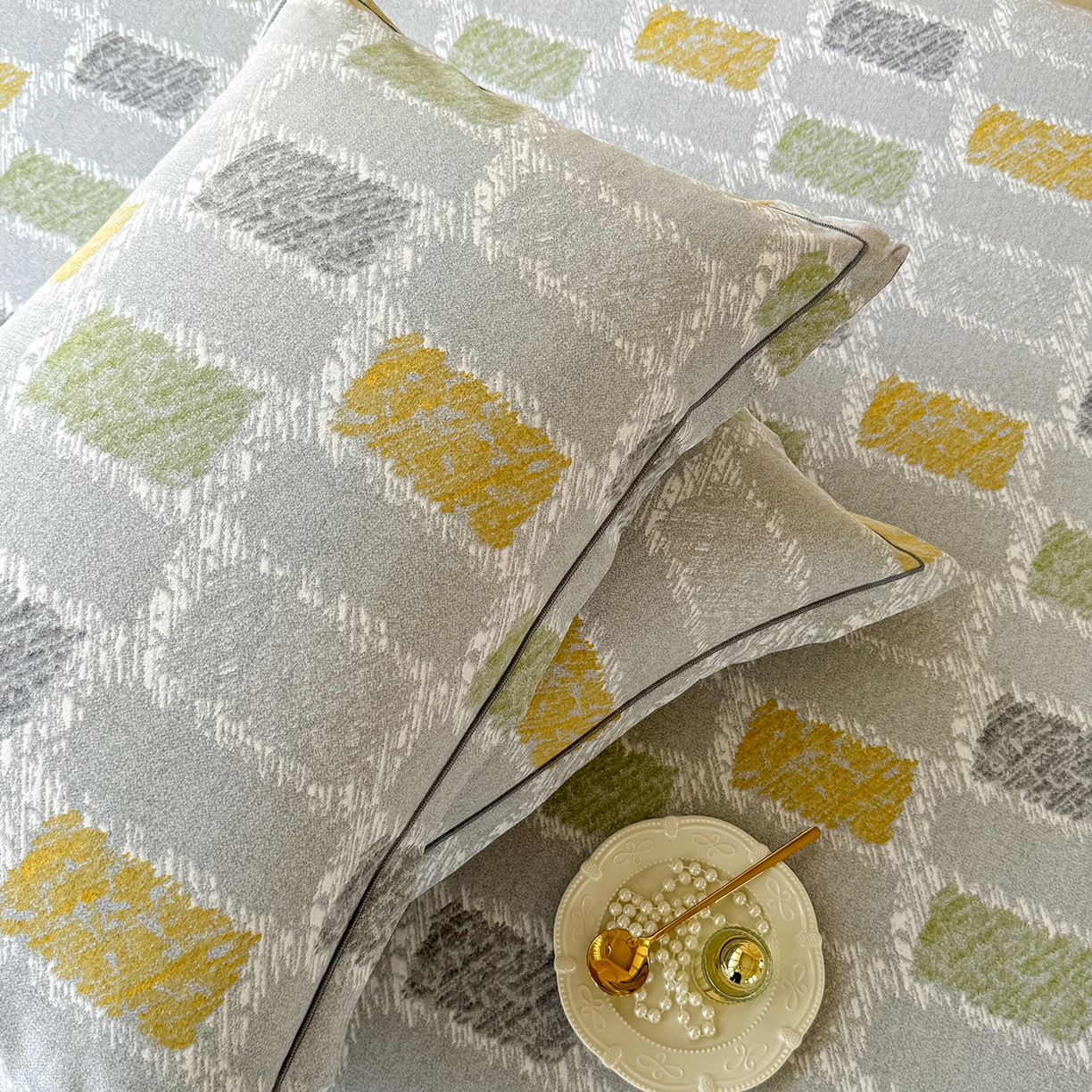 91家纺网 家纺一手货源 找家纺 壹贝家纺 2025新款A类100%全棉纯棉磨毛枕套单枕套枕套单件 月光宝盒