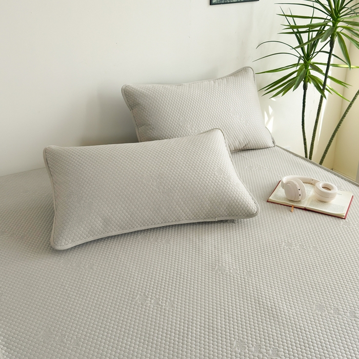 91家纺网 家纺一手货源 找家纺 梵克保罗 2025春夏新款5D席豆豆床裙款凉席席子 北欧-金