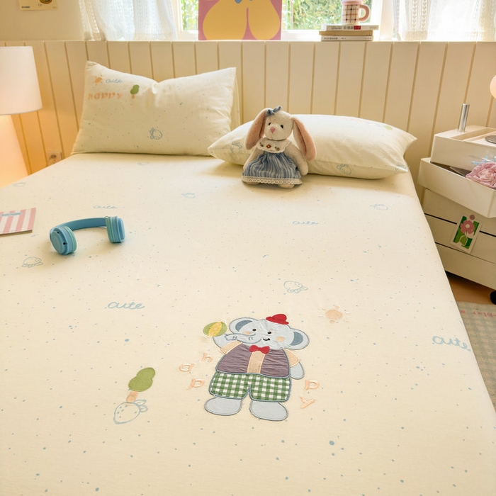 91家纺网 家纺一手货源 找家纺 娜娜 2025新款60支全棉贴布绣床笠 快乐小象