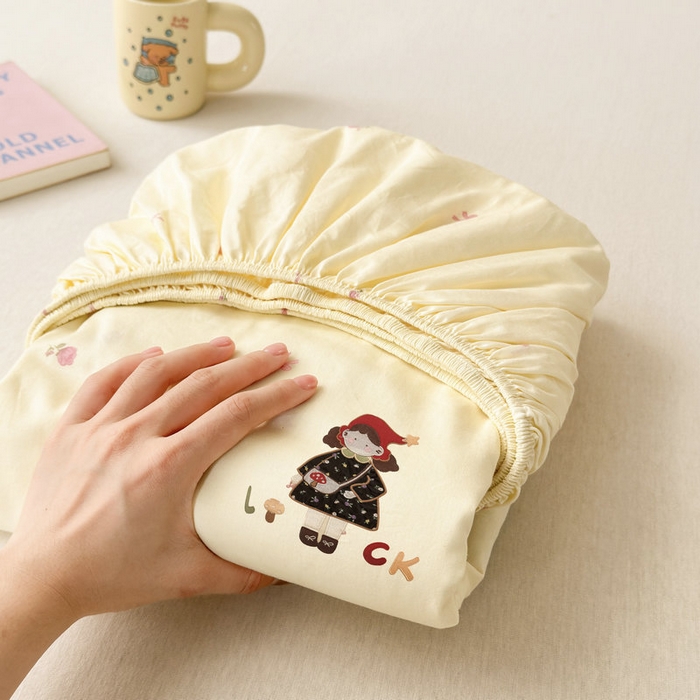 91家纺网 家纺一手货源 找家纺 娜娜 2025新款60支全棉贴布绣床笠 幸运女孩黄