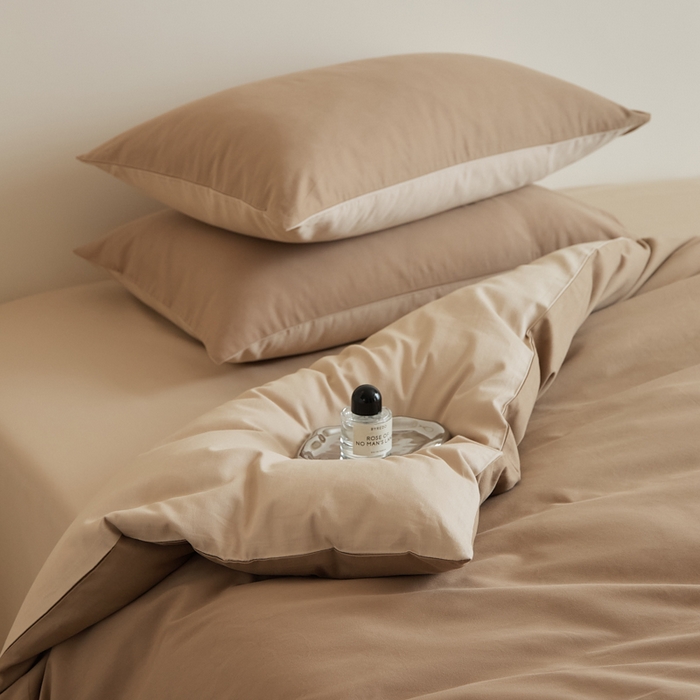 91家纺网 家纺一手货源 找家纺 眷恋家纺 2025新款A类全棉贡缎磨毛双拼色四件套 莫百草