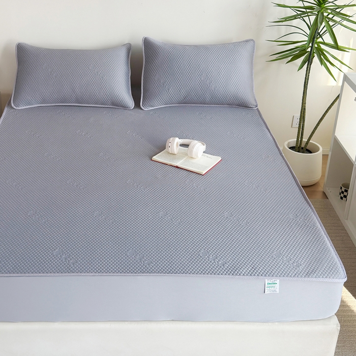 91家纺网 家纺一手货源 找家纺 梵克保罗 2025春夏新款5D席豆豆床笠款凉席席子 简约-灰