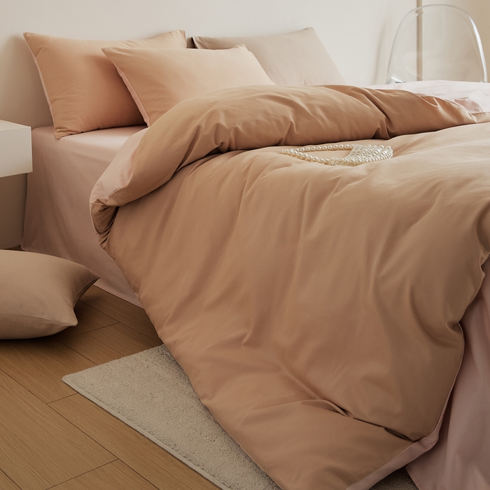 91家纺网 家纺一手货源 找家纺 眷恋家纺 2025新款A类全棉贡缎磨毛双拼色四件套 奶咖