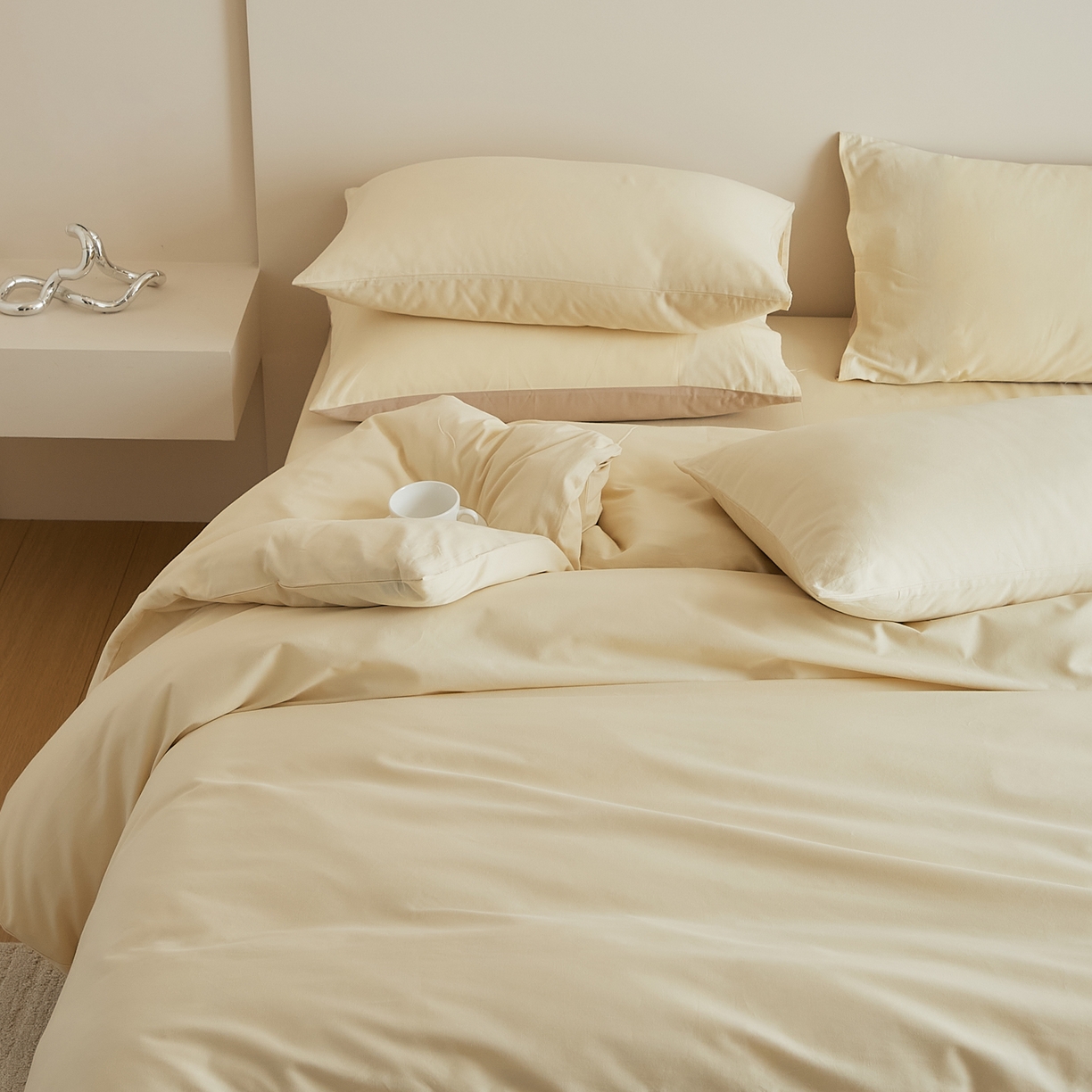 91家纺网 家纺一手货源 找家纺 眷恋家纺 2025新款A类全棉贡缎磨毛双拼色四件套 奶昔