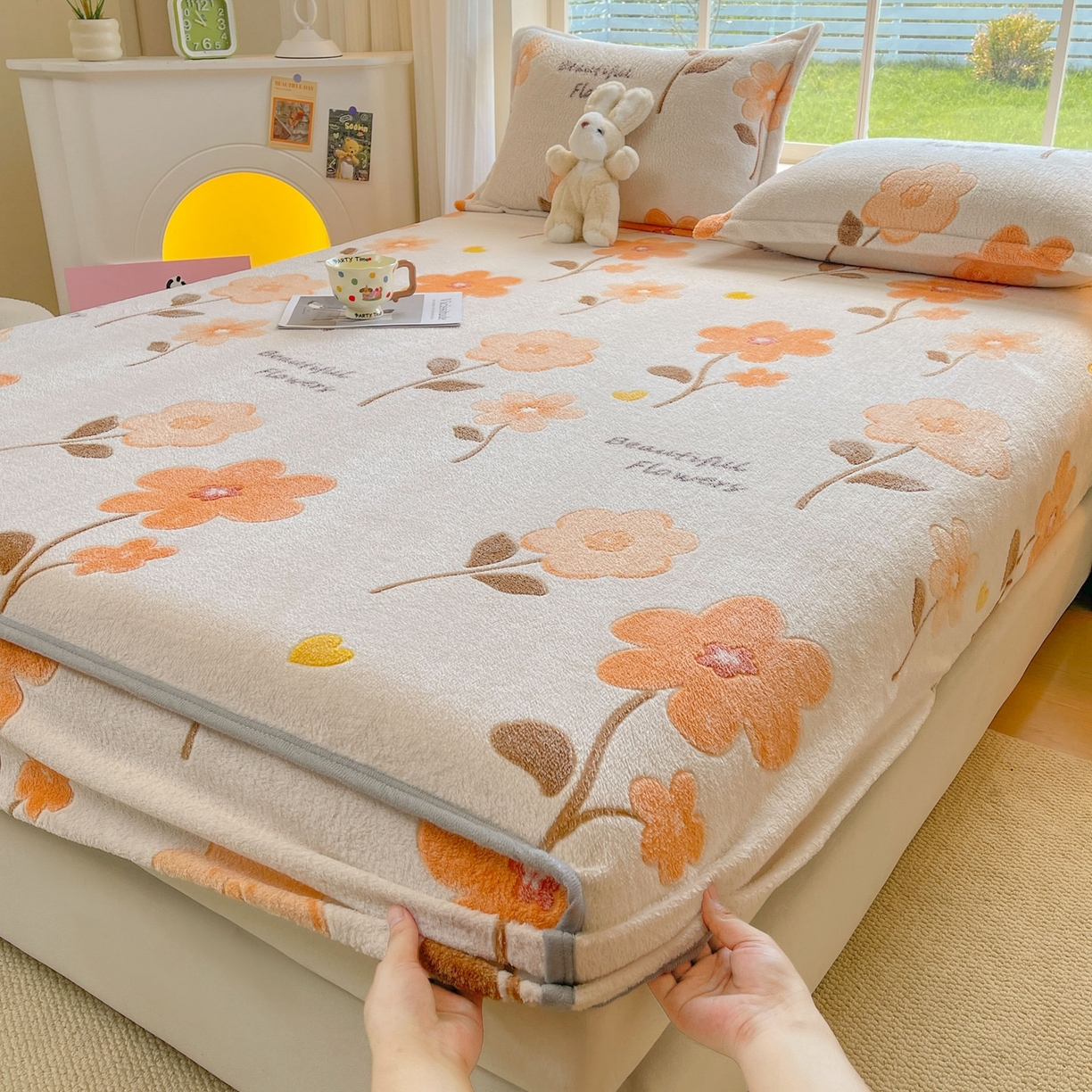 91家纺网 家纺一手货源 找家纺 牵梦萦家纺 2025新款雪花绒立体包边床笠 初夏