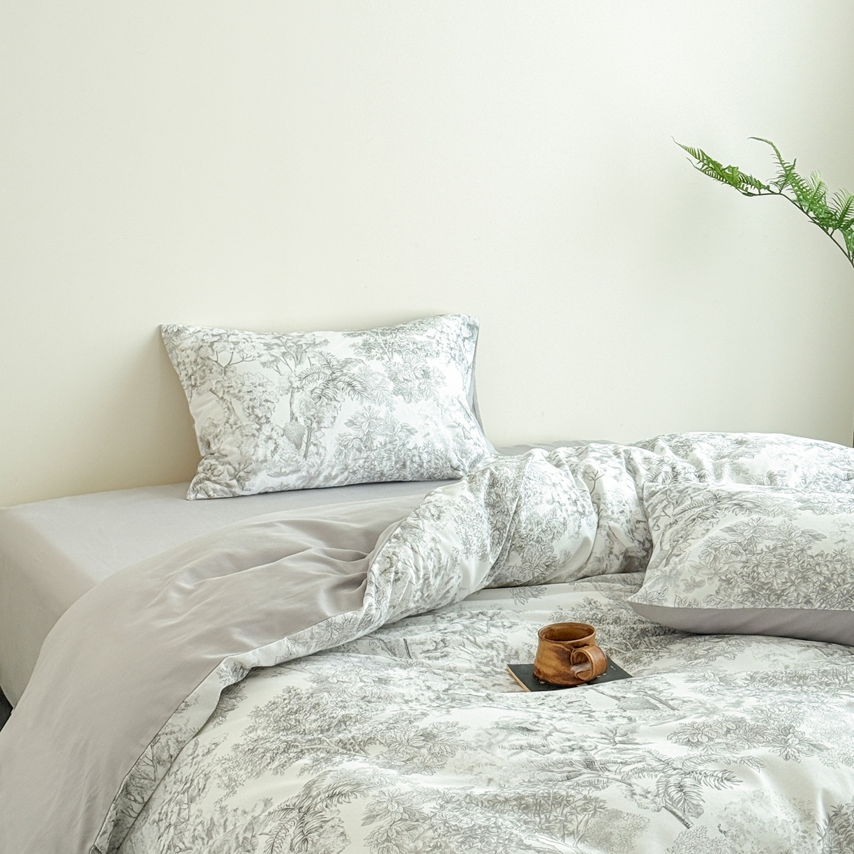 91家纺网 家纺一手货源 找家纺 窝米 2025新款全棉纯棉火山磨毛花卉四件套-第五批 浮生-灰