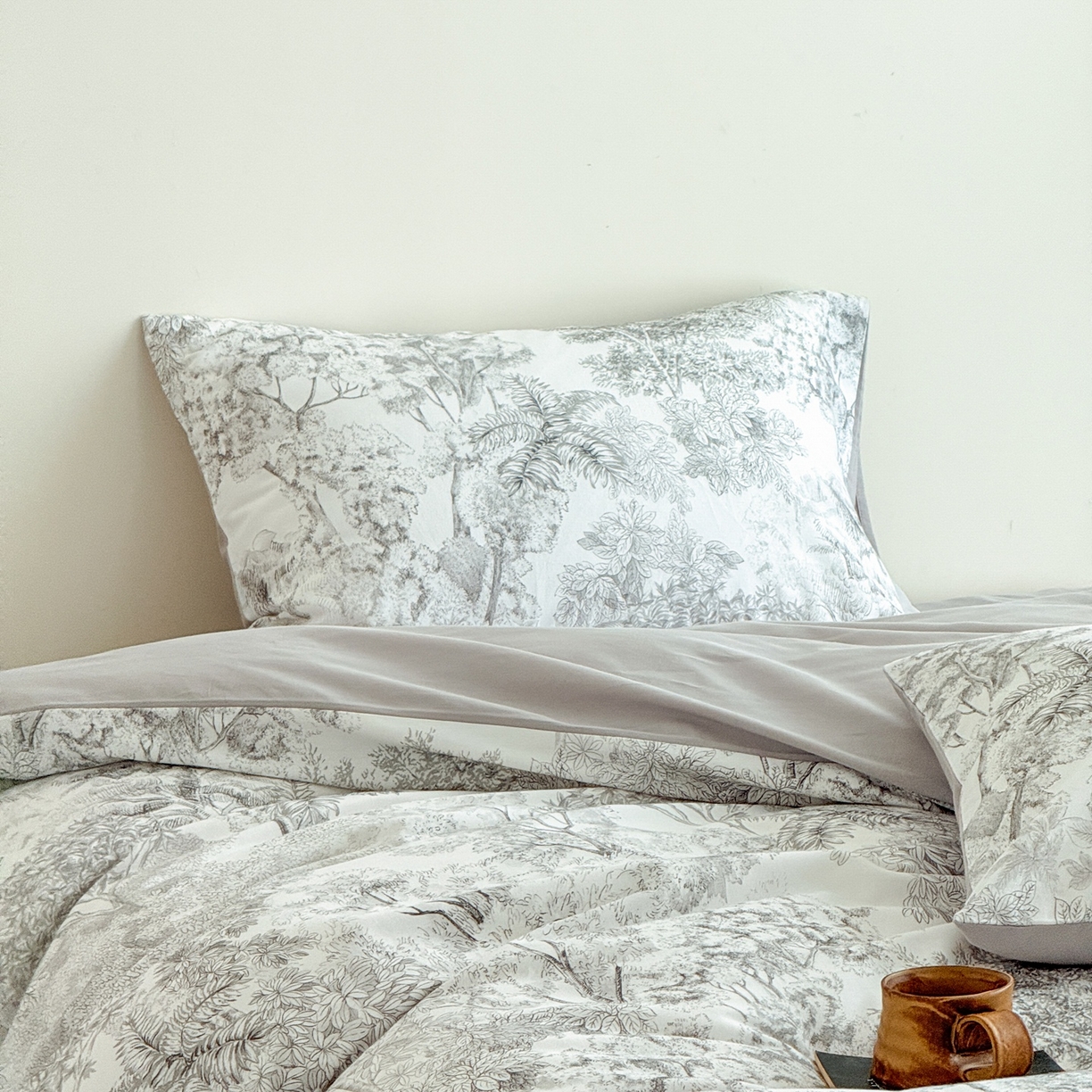 91家纺网 家纺一手货源 找家纺 窝米 2025新款全棉纯棉火山磨毛花卉四件套-第五批 浮生-灰