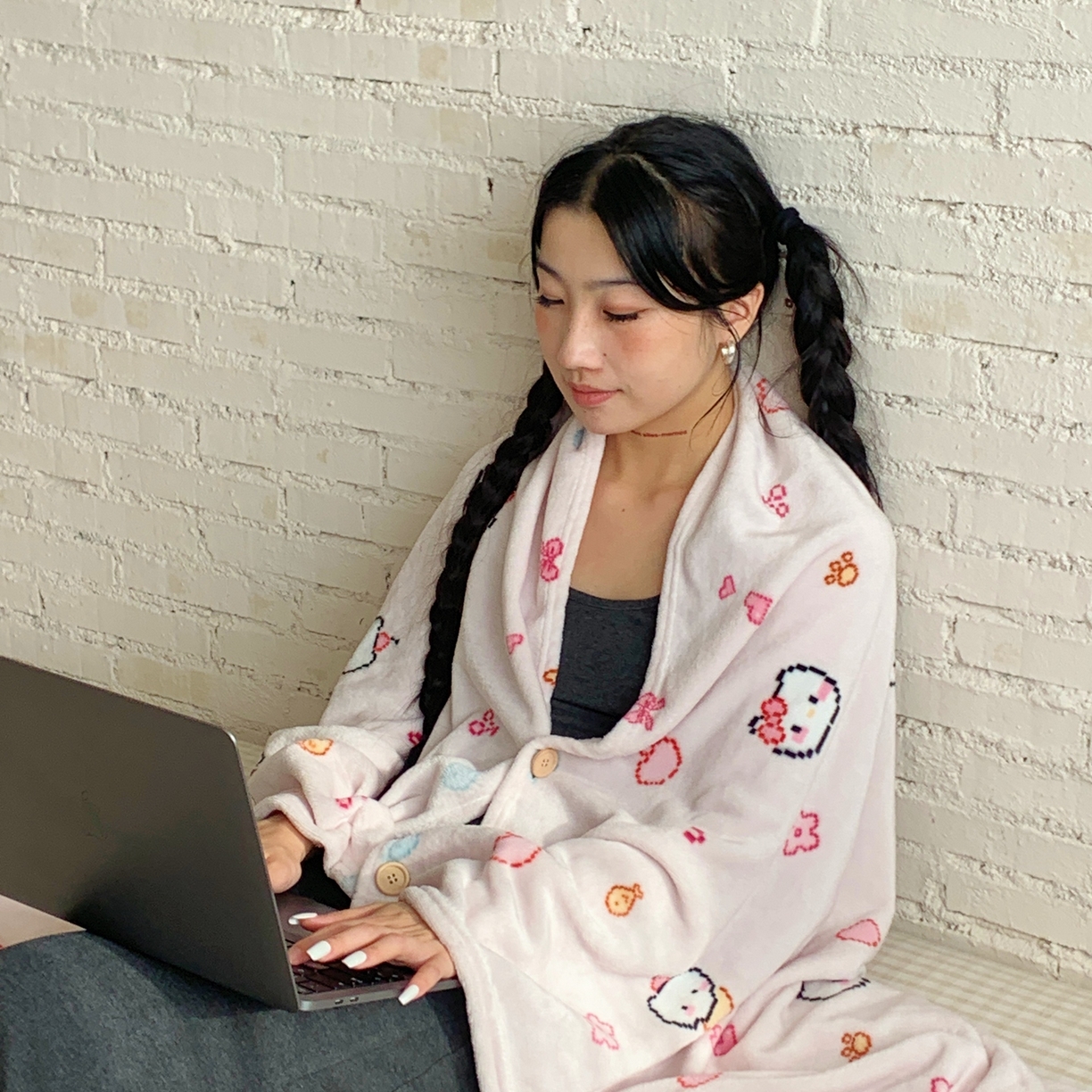 91家纺网 家纺一手货源 找家纺 （总）桃喜 2025秋冬新款双面牛奶绒披肩毯毛毯毯子