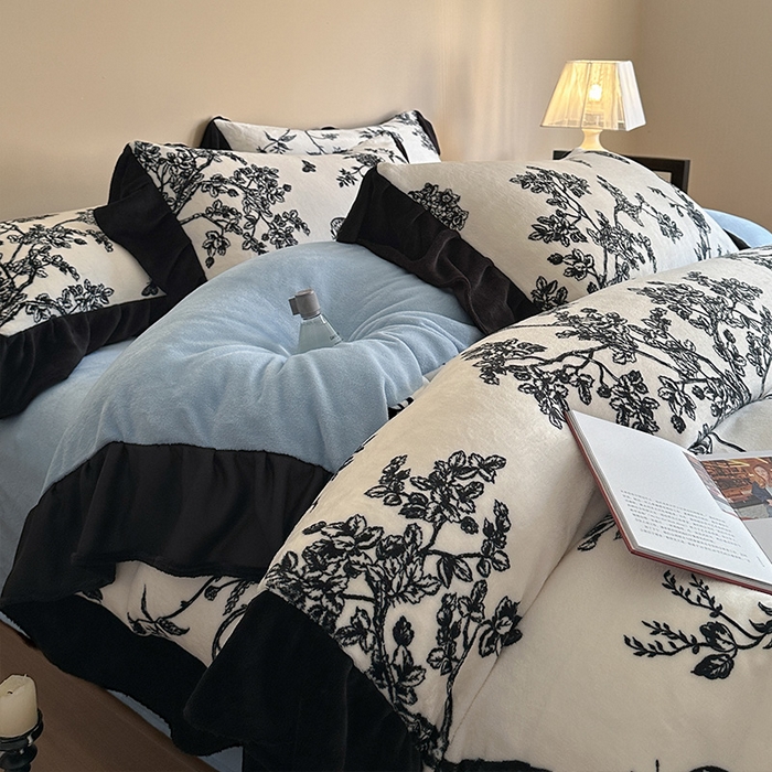 91家纺网 家纺一手货源 找家纺 （总）安哆啦家纺 2025新款法式赫本风牛奶绒四件套