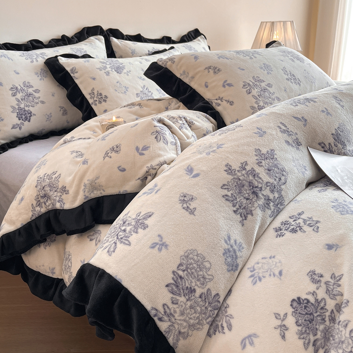 91家纺网 家纺一手货源 找家纺 （总）安哆啦家纺 2025新款法式赫本风牛奶绒四件套