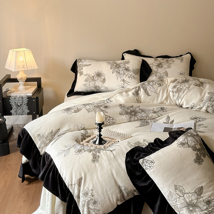 91家纺网 家纺一手货源 找家纺 安哆啦家纺 2025新款法式赫本风牛奶绒四件套 法式-花语浪漫