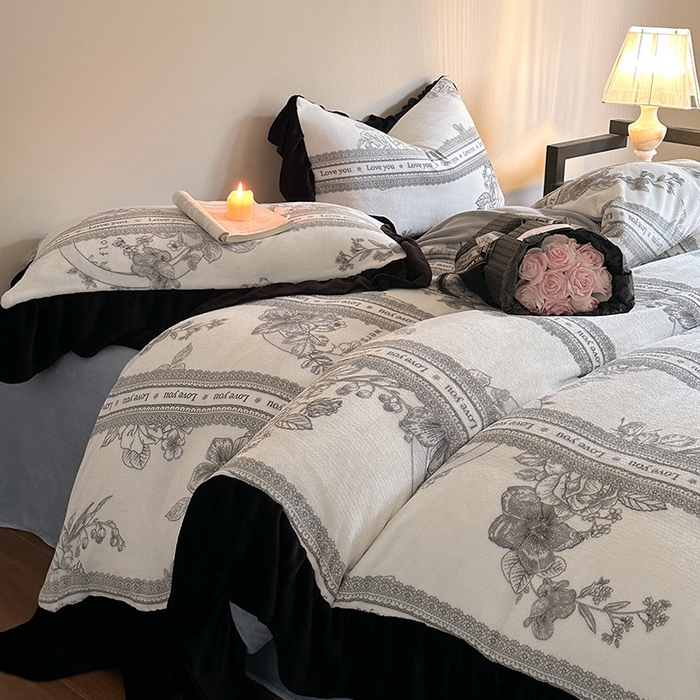 91家纺网 家纺一手货源 找家纺 安哆啦家纺 2025新款法式赫本风牛奶绒四件套 法式-花魅