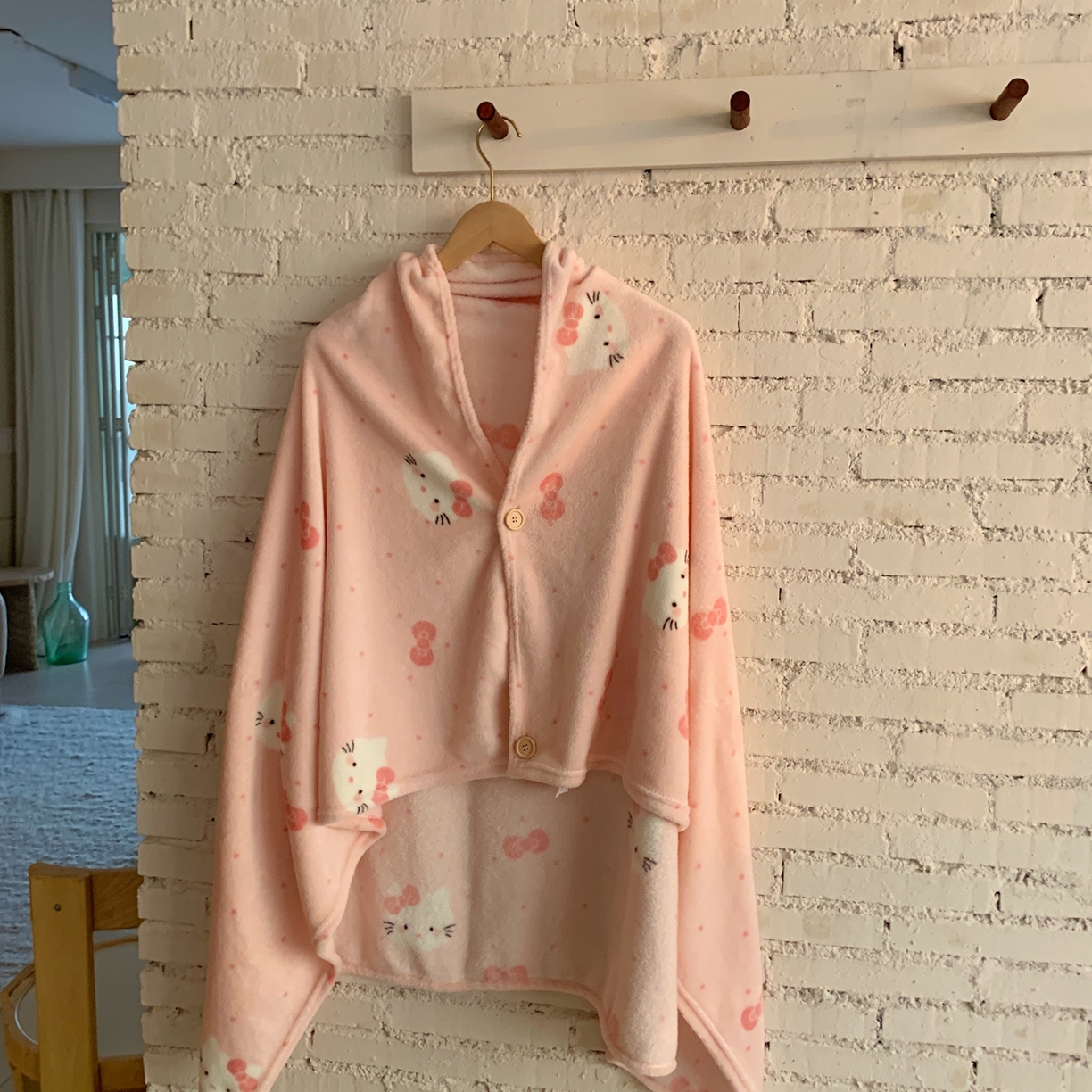 91家纺网 家纺一手货源 找家纺 桃喜 2025秋冬新款双面牛奶绒披肩毯毛毯毯子 超甜小猫（双面绒披肩毯）