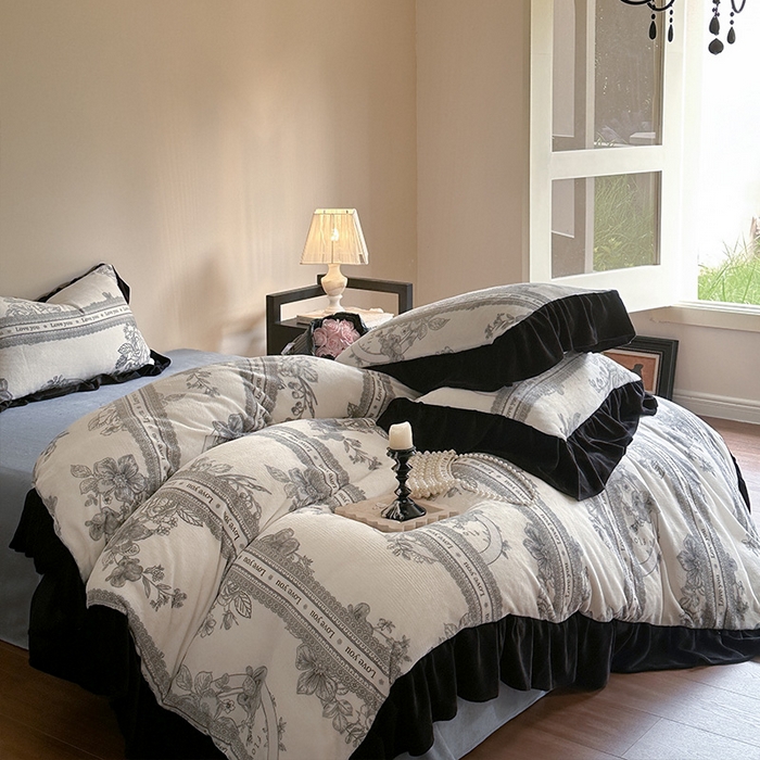 91家纺网 家纺一手货源 找家纺 安哆啦家纺 2025新款法式赫本风牛奶绒四件套 法式-花魅