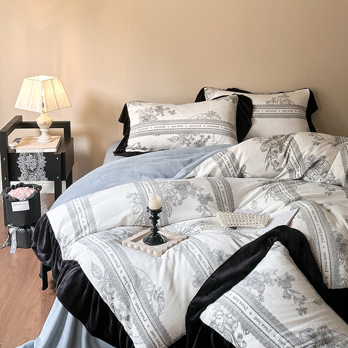 91家纺网 家纺一手货源 找家纺 安哆啦家纺 2025新款法式赫本风牛奶绒四件套 法式-花魅