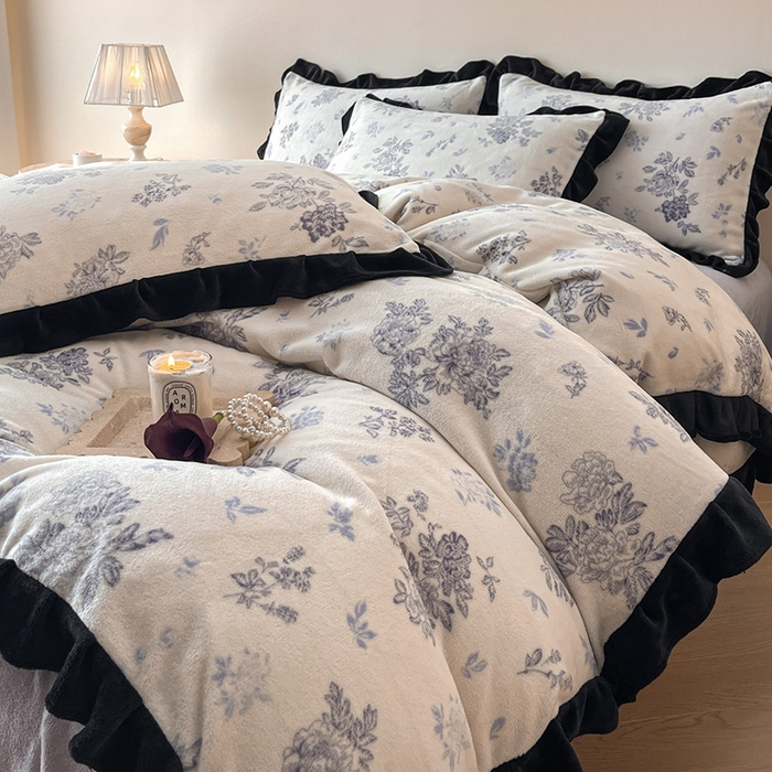 91家纺网 家纺一手货源 找家纺 安哆啦家纺 2025新款法式赫本风牛奶绒四件套 法式-兰絮语