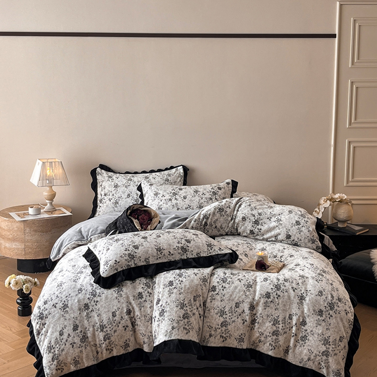 91家纺网 家纺一手货源 找家纺 安哆啦家纺 2025新款法式赫本风牛奶绒四件套 法式-星河入梦